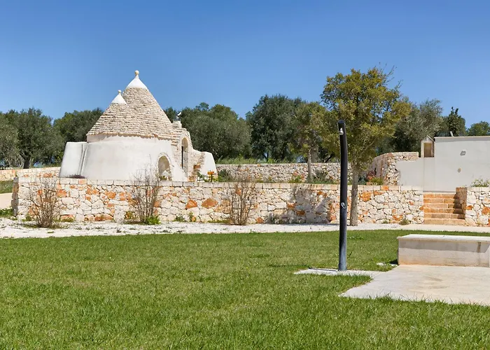 Trullo White Moon Ostuni