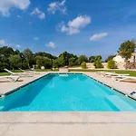 Trullo White Moon בית נופש *