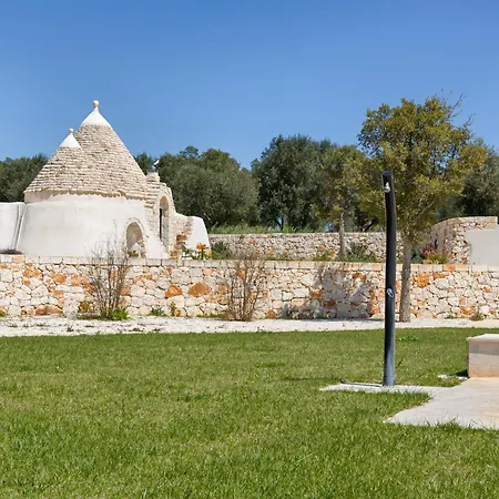 Trullo White Moon Ostuni