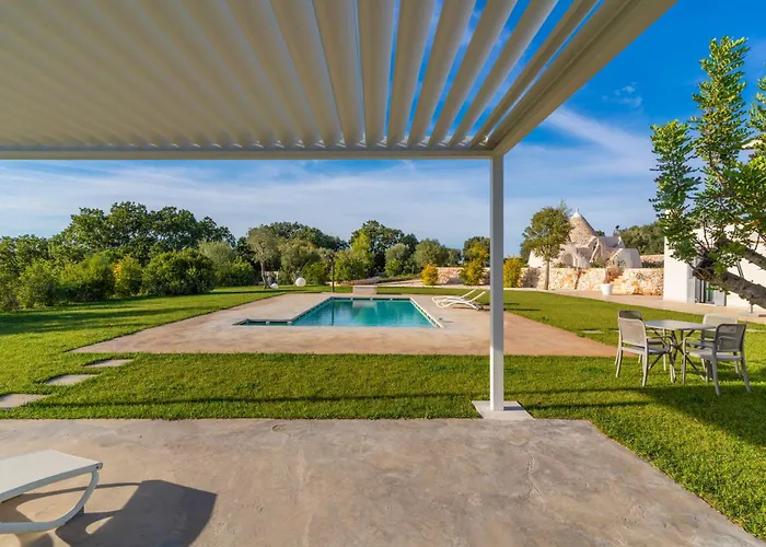 Trullo White Moon Ostuni
